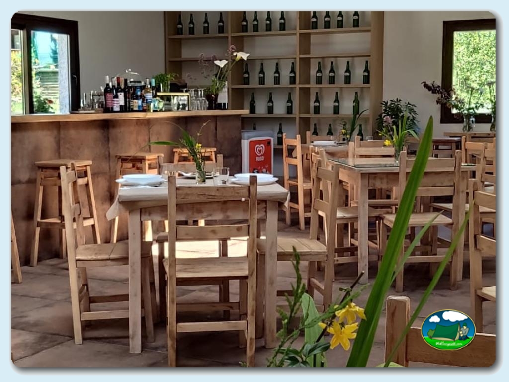 Restaurante en Camping Playa Sauces, España