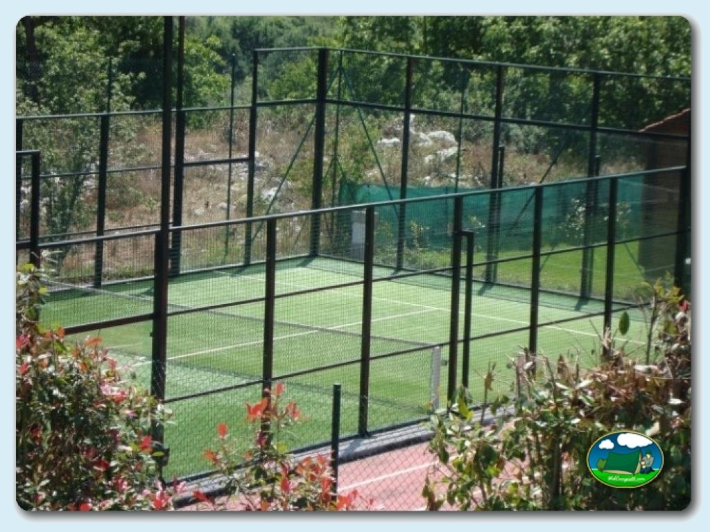 Camping Ribadesella foto de Pista de tenis