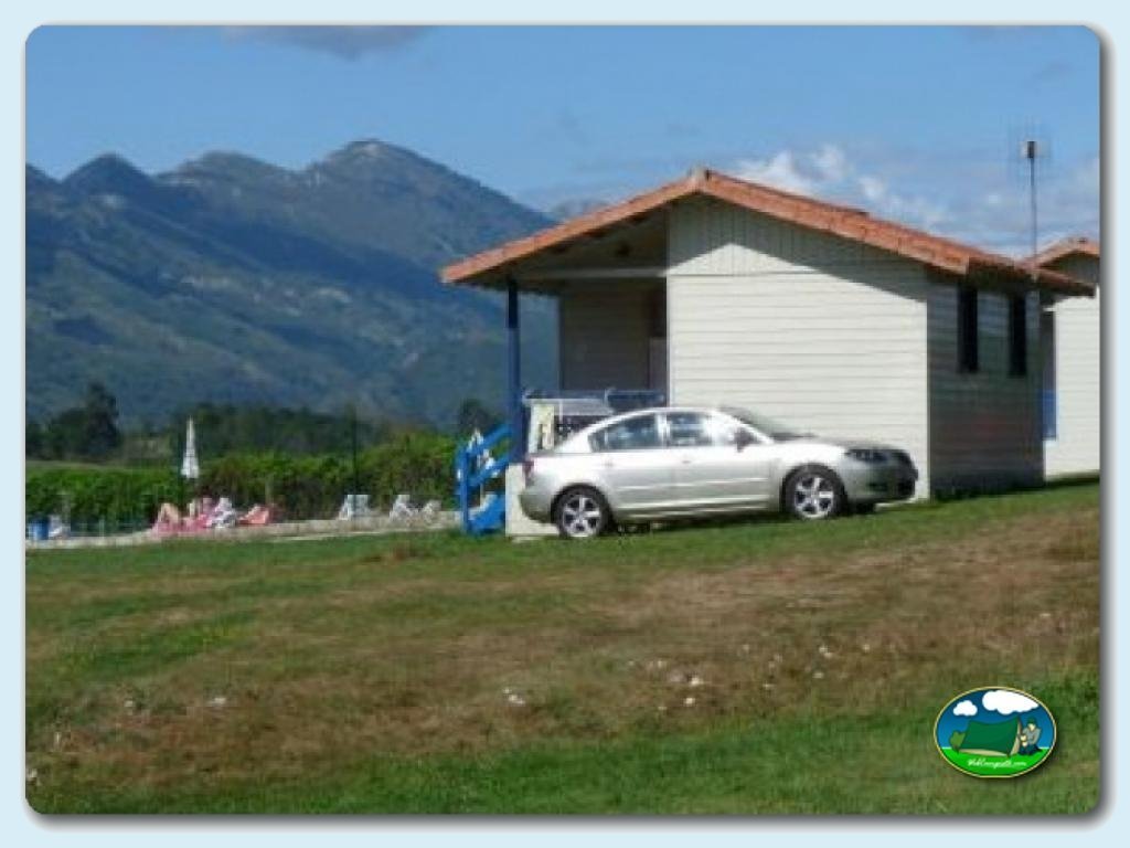 Bungalow tipo B (Caba&ntilde;a) en Camping Colombres, España