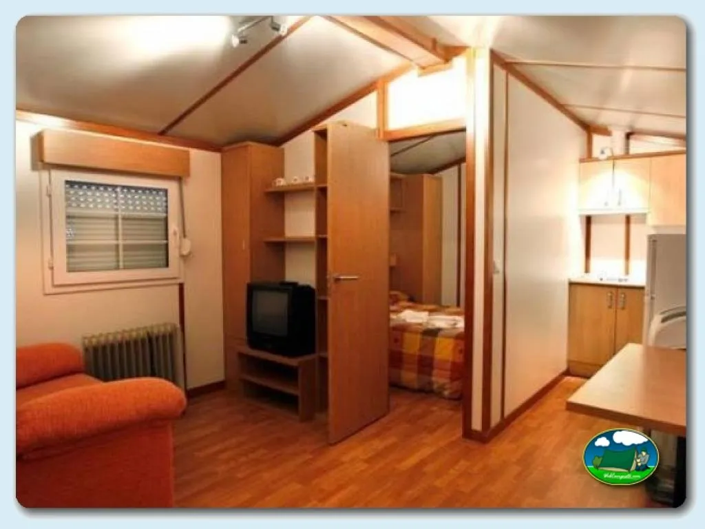 Camping Fuentes Blancas en (Burgos), Burgos - imagen 3