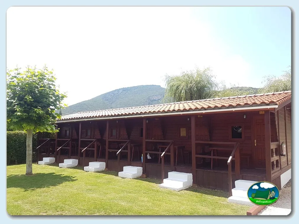 Camping Rio Nela en Trespaderne, Burgos