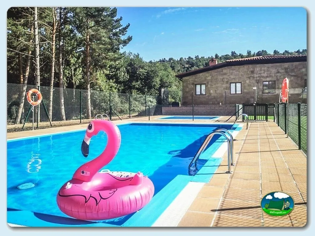 Camping Puerta de la Demanda en Villasur de Herreros