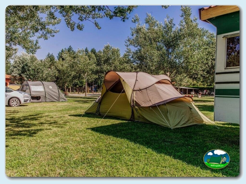 Camping Puerta de la Demanda foto de Parcela&nbsp;