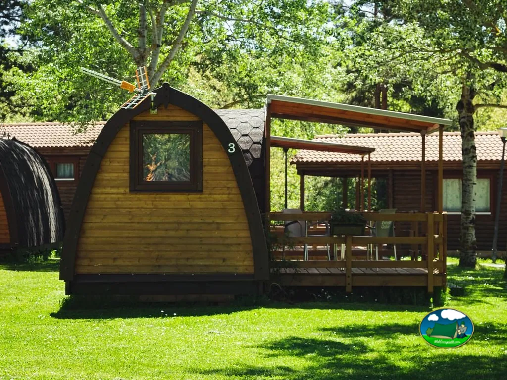 Camping Puerta de la Demanda en Villasur de Herreros
