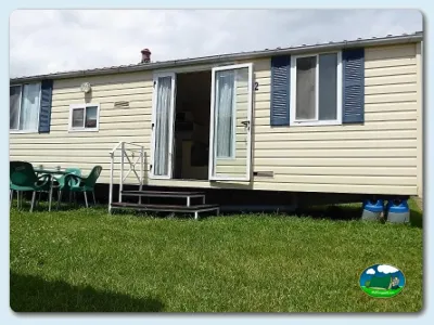 Mobil-home con terraza y parcela del Camping Somo Parque, Ribamontán al Mar (Cantabria)