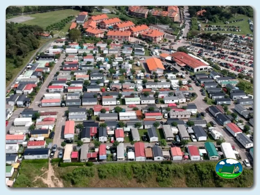 Camping Derby de Loredo en Loredo - imagen 5
