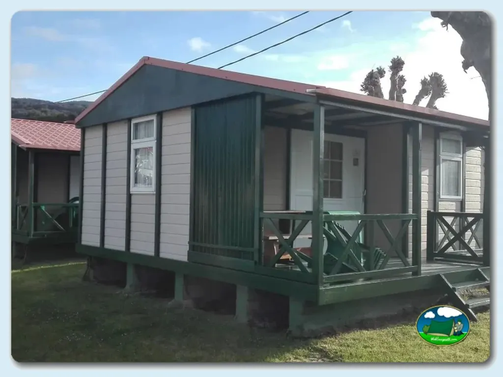 Mobil-home con terraza y vistas a la montaña del Camping Arrien, Gorliz (Vizcaya)