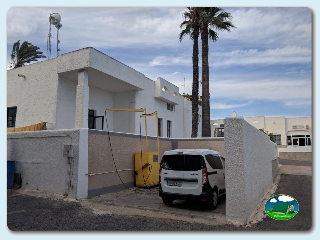 Aseos, servicios y fregaderos en Camping Roquetas, Almería, España