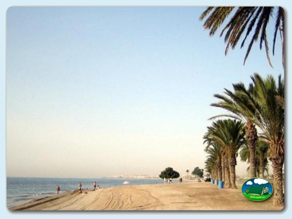 Playas y atracciones en Camping Roquetas, Almería, España