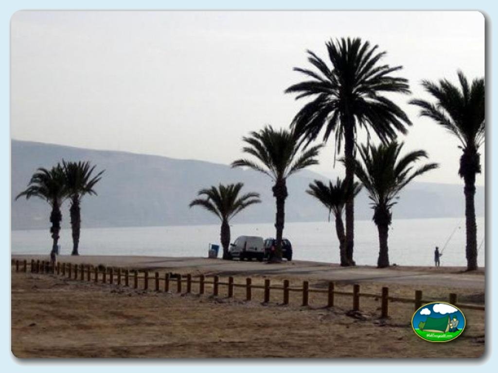 Playas y atracciones en Camping Roquetas, Almería, España