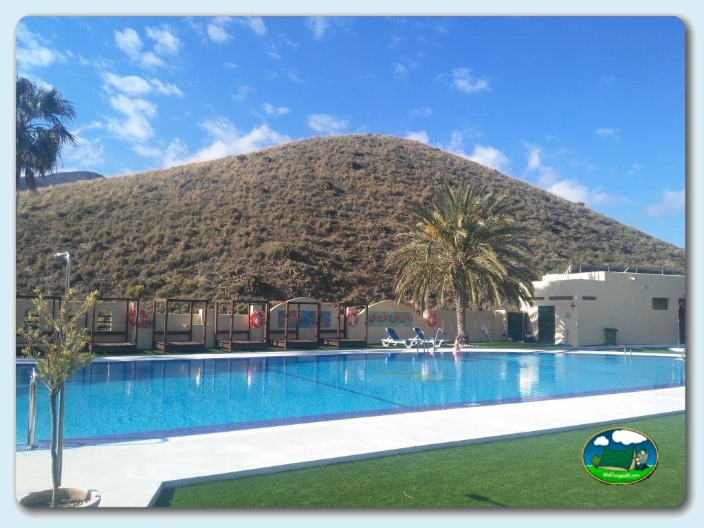 Camping Los Escullos foto de Piscina
