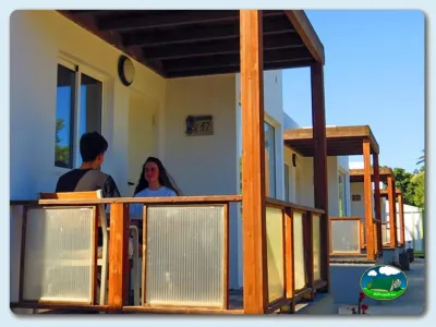 Bungalow con terraza y vistas al entorno del Camping Los Escullos, Almería (Almería)
