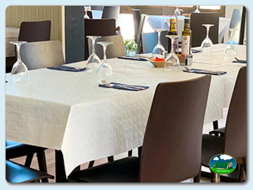 Camping Los Escullos foto de Restaurante El Oasis