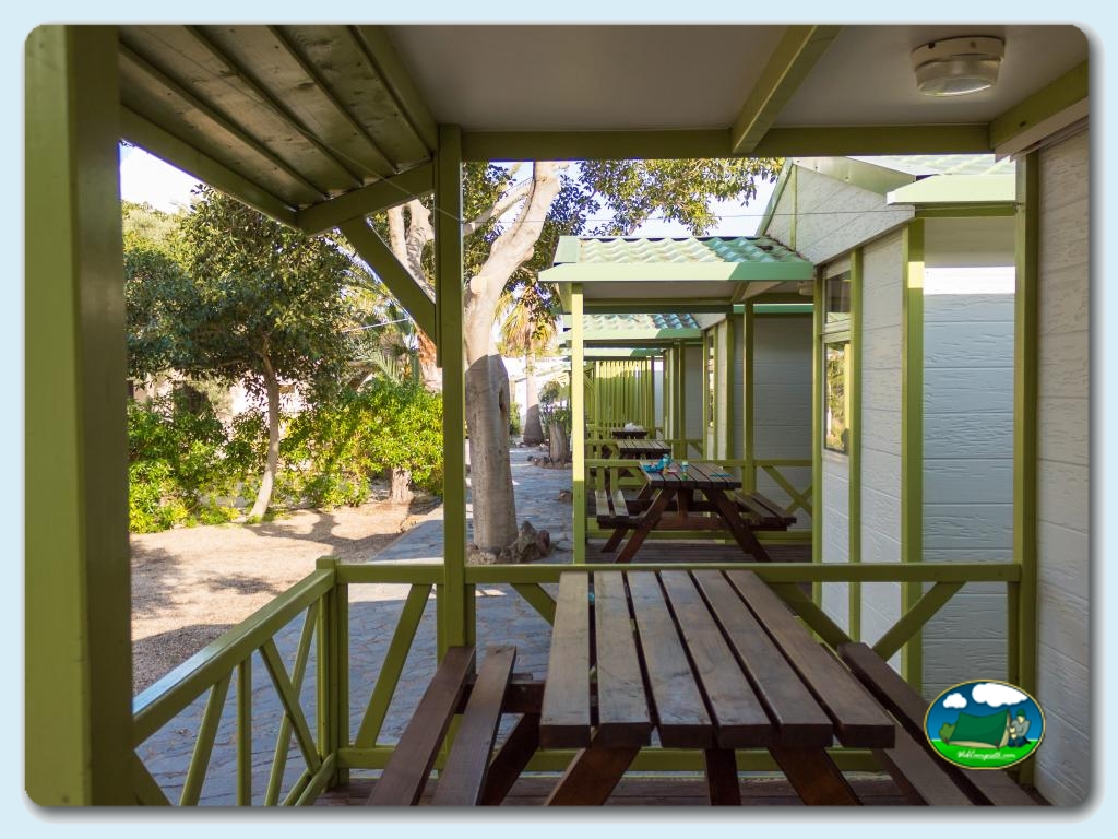 Camping Los Escullos foto de Bungalows