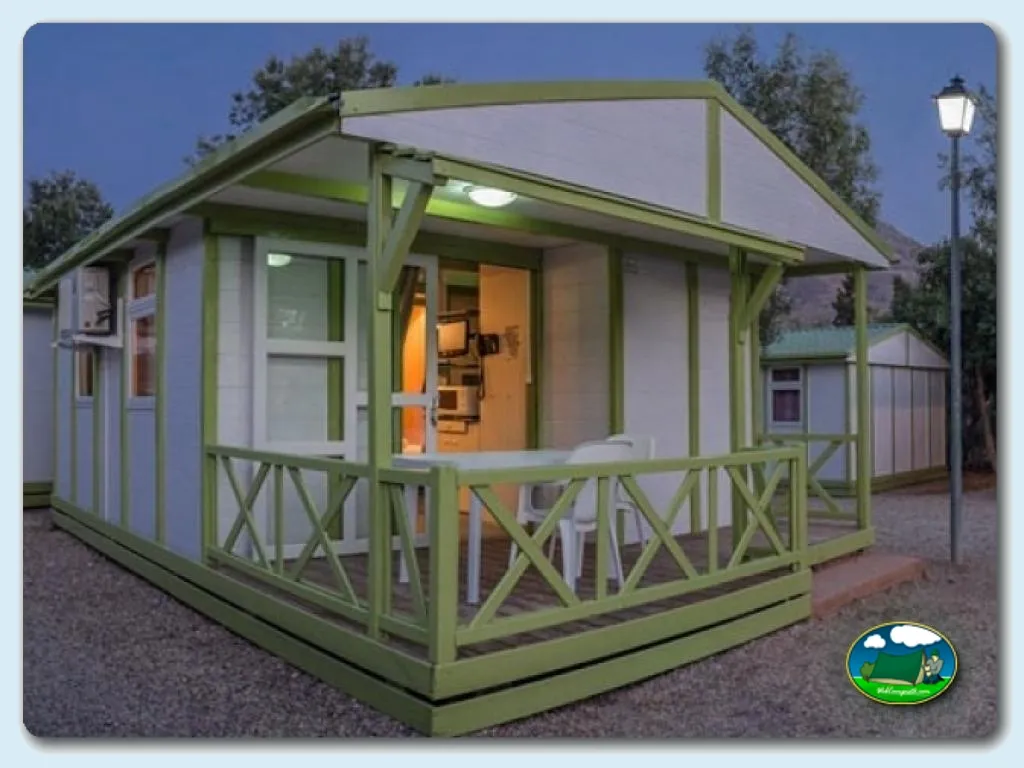 Camping Los Escullos