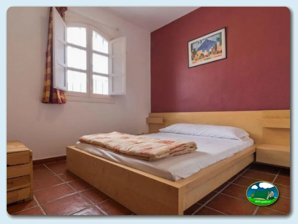 Camping Los Escullos
