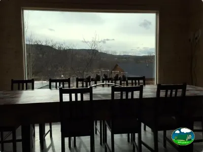 Restaurante con vistas a la montaña del Camping Las Nogueras de Nerpio, Nerpio (Albacete)
