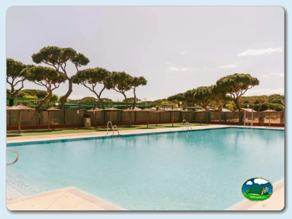 Camping Playa La Bota en Puntaumbria, Huelva - imagen 4
