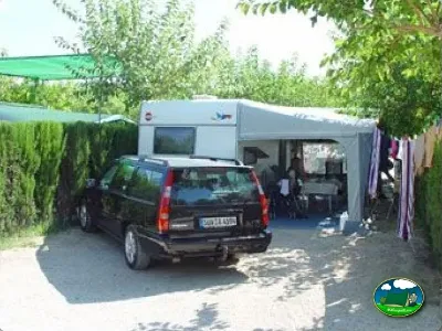 Mobil-home con parcela y coche del Camping Internacional Las Palmeras, Crevillent (Alicante)