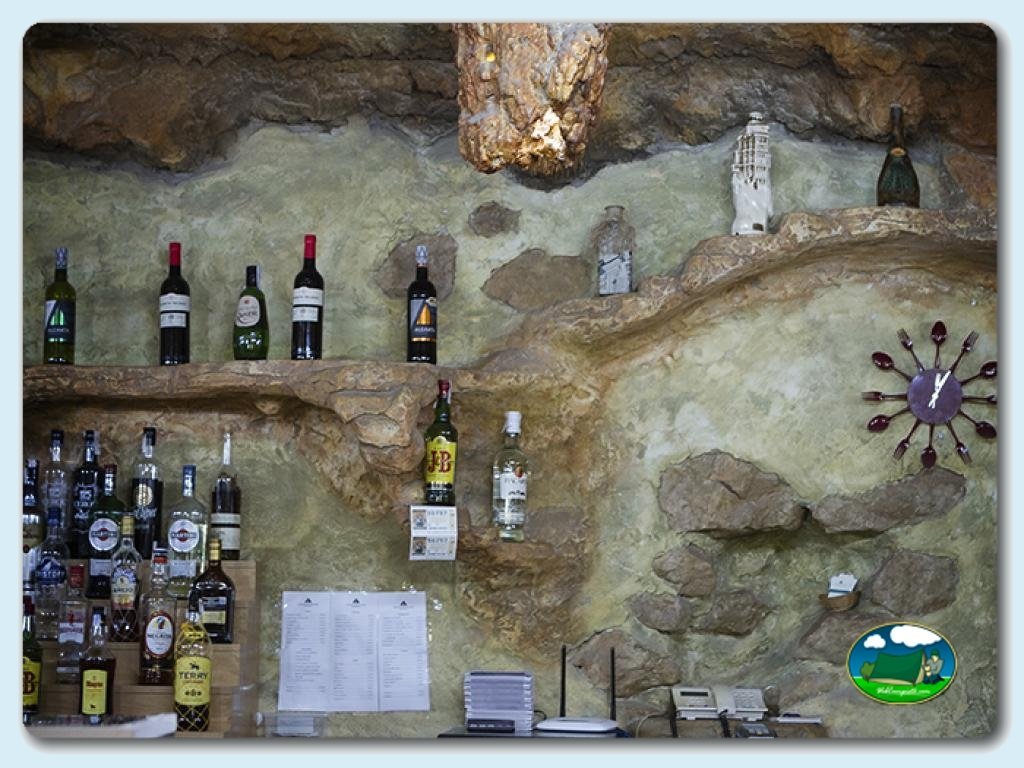 Cafeter&iacute;a/Restaurante en Camping Mariola, Valencia, España