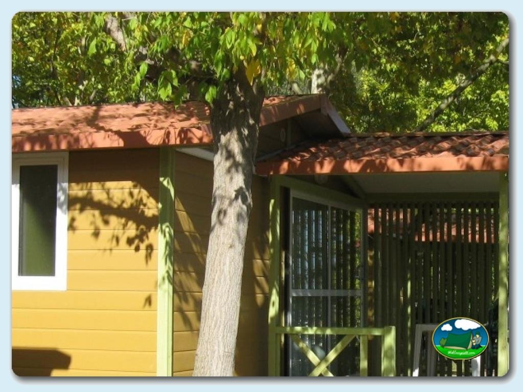 Bungalow Morea en Camping  Vall de Laguar, Alicante, España