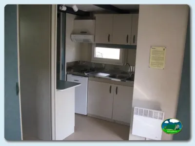 Mobil-home con cocina equipada del Camping Vall de Laguar, Campell (Alicante)