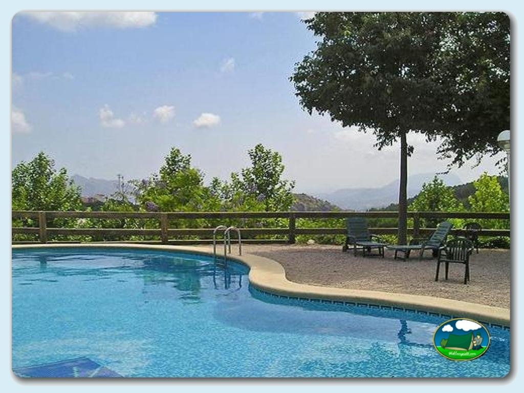 Piscina en Camping  Vall de Laguar, Alicante, España