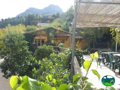 Bungalow con vistas a la montaña del Camping Vall de Laguar, Campell (Alicante)