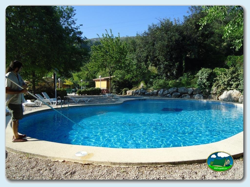 Piscina en Camping  Vall de Laguar, Alicante, España