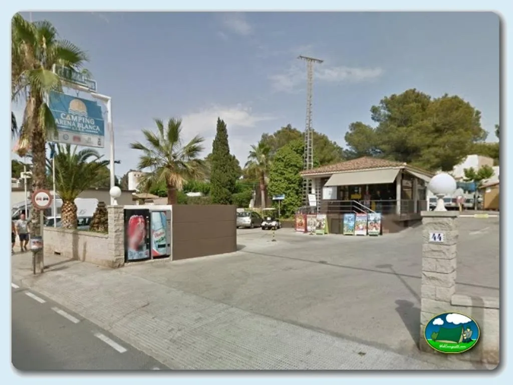 Entrada y recepción del Camping Arena Blanca, Benidorm (Alicante)