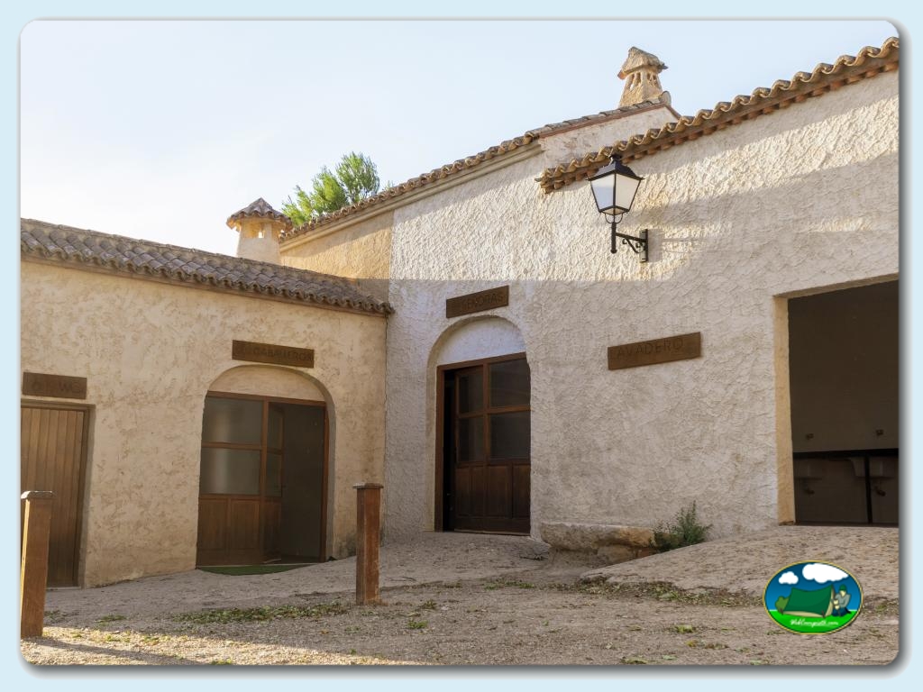 Instalaciones en Camping Kikopark Rural, Valencia, España