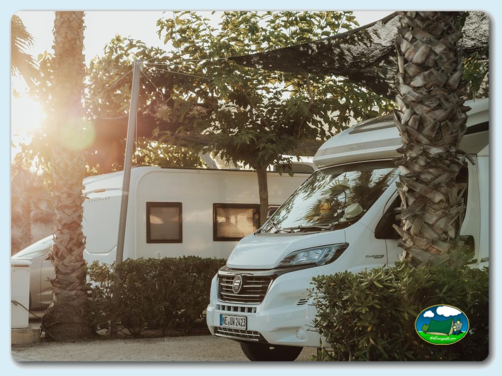 PARCELA GRAN CONFORT en Camping Kikopark Oliva, Valencia, España