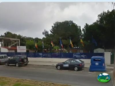 Recepción y aparcamiento del recinto del Camping L`Alqueria, Gandía (Valencia)
