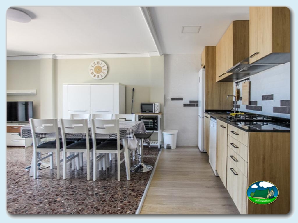 Brisas del mar en Camping San Vicente, Valencia, España