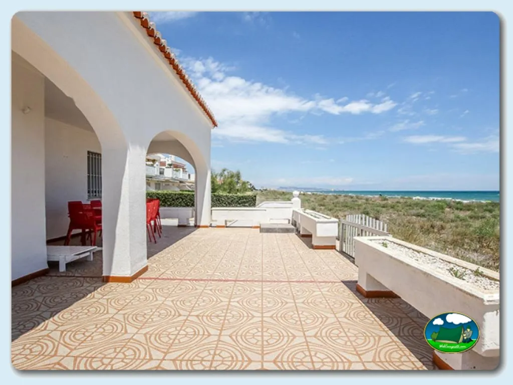 Bungalow con vistas al mar, terraza del Camping San Vicente, Xeraco (Valencia)