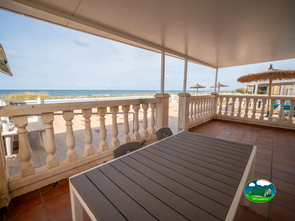 Bungalow con vistas al mar, terraza cubierta del Camping San Vicente, Xeraco (Valencia)