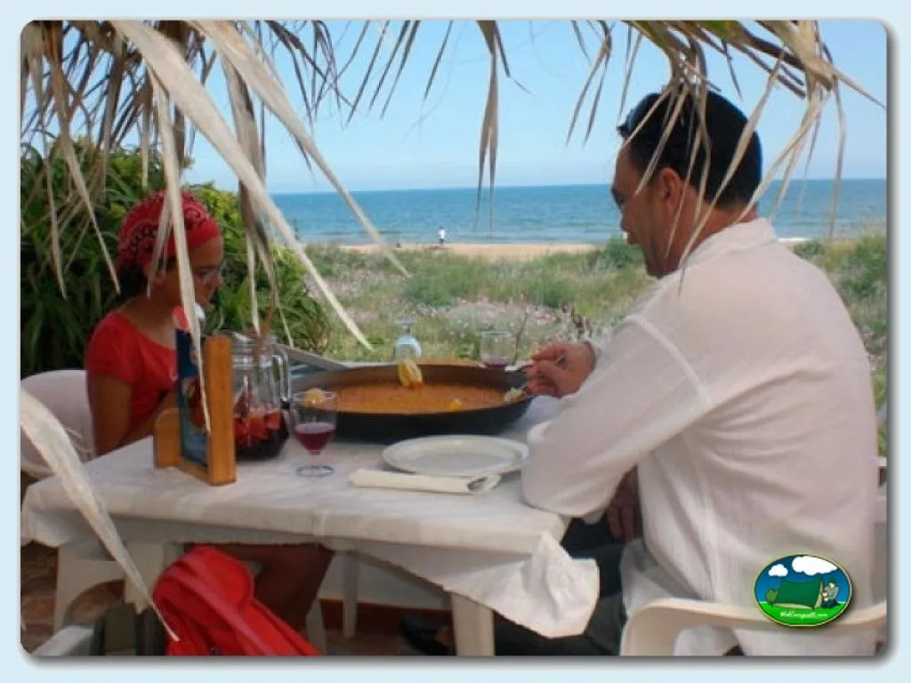 Restaurante junto al mar con vistas a la playa del Camping San Vicente, Xeraco (Valencia)