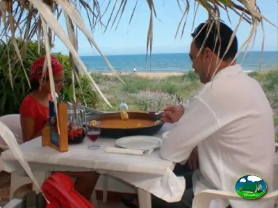 Restaurante junto al mar con vistas a la playa del Camping San Vicente, Xeraco (Valencia)