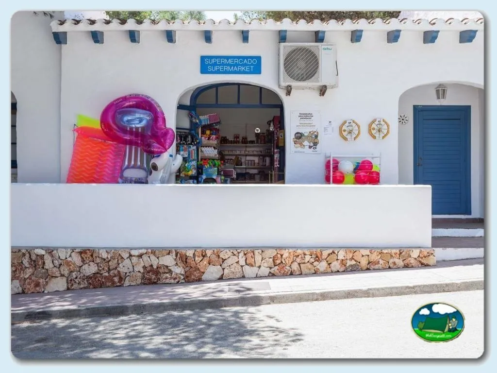 Foto de Camping Son Bou, Menorca , Baleares, España - imagen 73