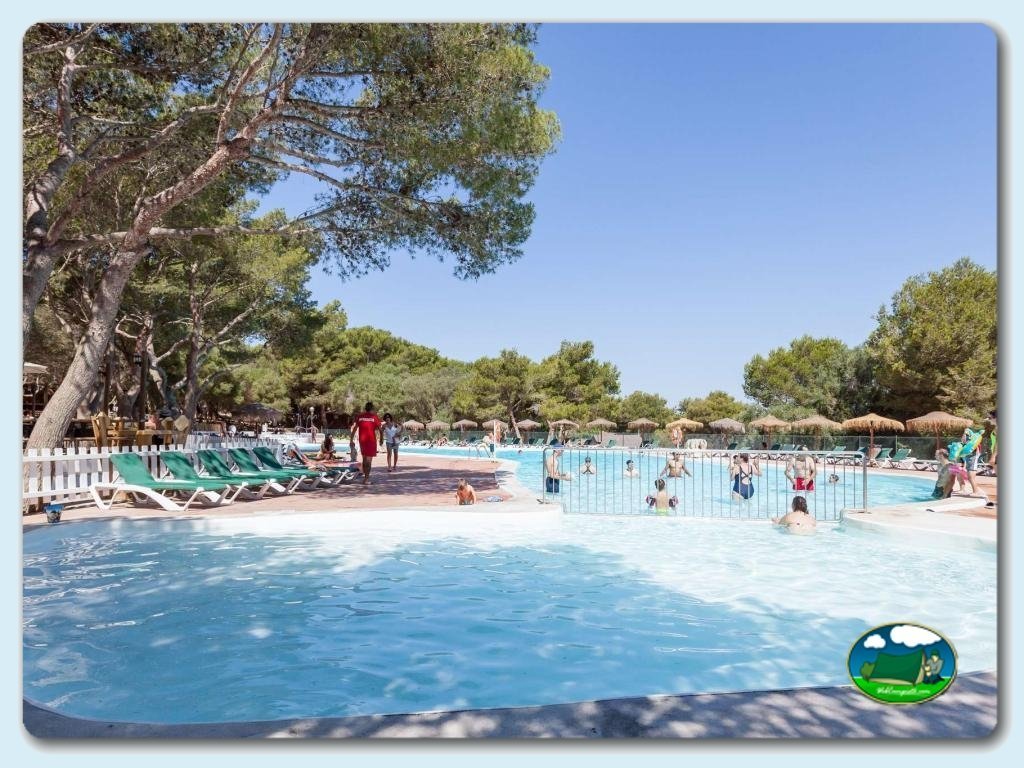 Piscina en Camping Son Bou, España