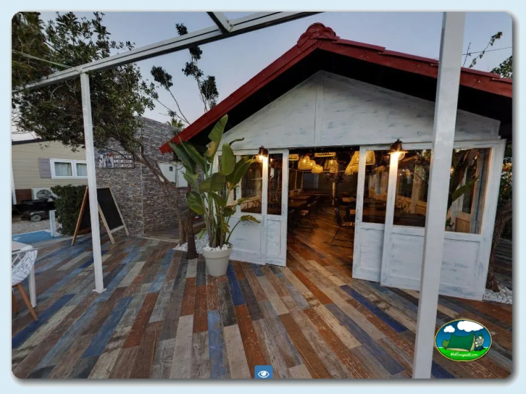 Foto de Camping Bravoplaya, Castellón, Comunidad Valenciana, España - imagen 76