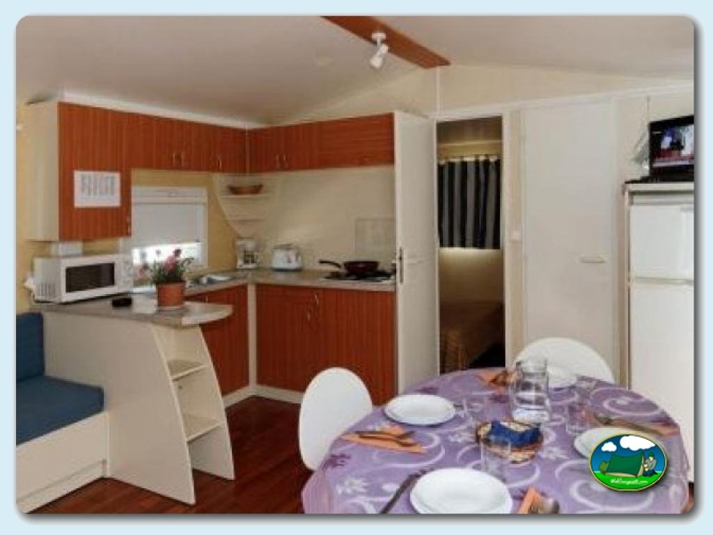 Cottage Standard 6P en Camping La Torre del Sol, Tarragona, España