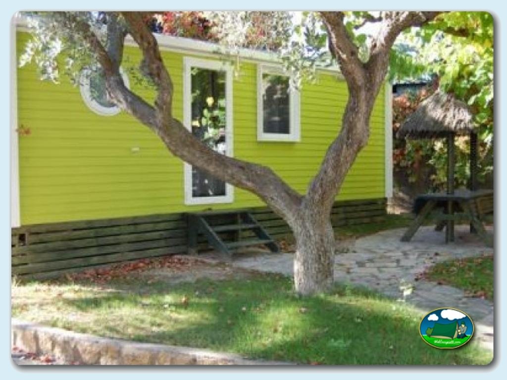 Cottage Standard 6P en Camping La Torre del Sol, Tarragona, España