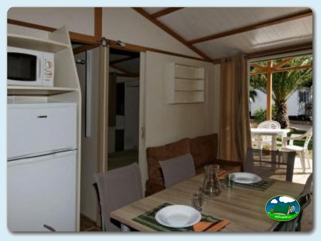 Chalet Luxe 3 habitaciones 6P en Camping La Torre del Sol, Tarragona, España