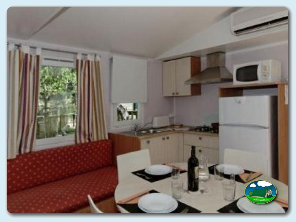 Cottage Wellnes 6P en Camping La Torre del Sol, Tarragona, España