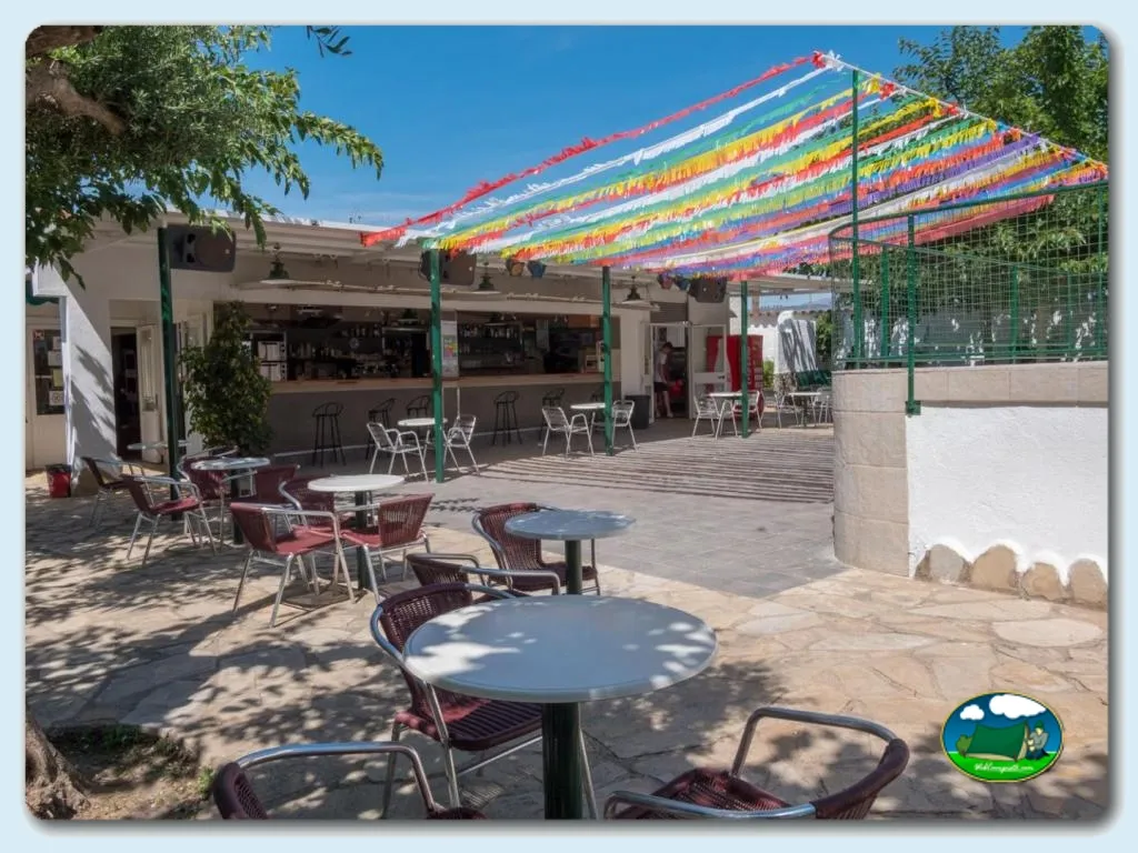 Camping Playa y Fiesta en Mont-Roig del Camp, Tarragona