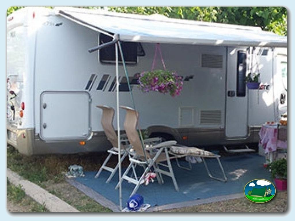 Parcela Superior en Camping La Llosa, Tarragona, España