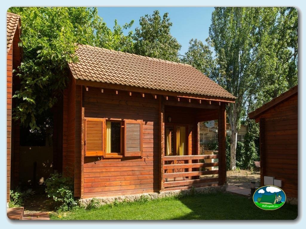 Bungalow Xaloc en Camping La Llosa, Tarragona, España