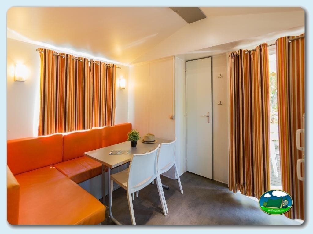 Mobil Home Mediterrani en Camping La Llosa, Tarragona, España