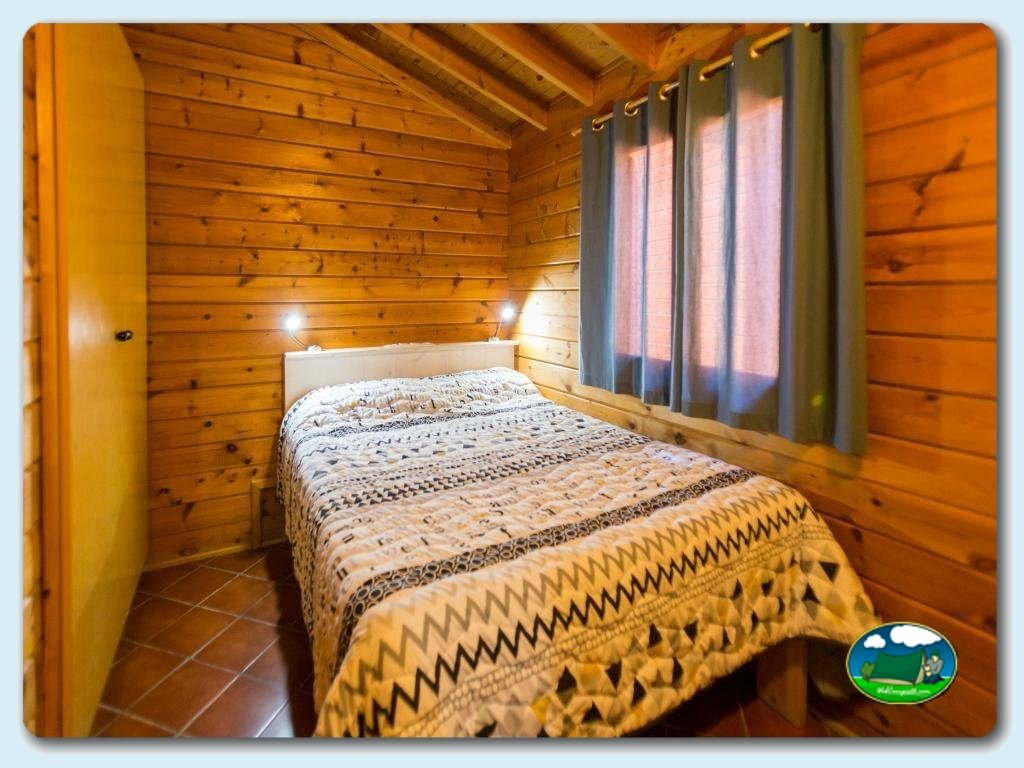Bungalow Mestral en Camping La Llosa, Tarragona, España